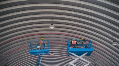 Scissor lift safety in the workplace