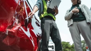 Navigating Insurance Claims for Vehicle Accidents Involving Charlotte’s Public Transit
